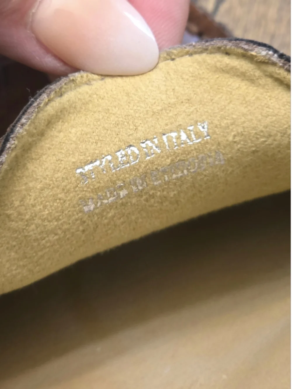 Vaneli Women’s Brown Croc-Embossed Leather Alanna Loafers Sz 7N